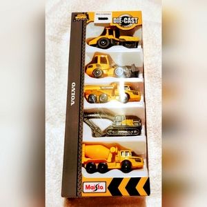 5 Die Cast Mini Toy Work Machines New Maisto Volvo Yellow Collectables